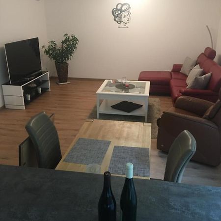 Peter'S Ferienwohnung Im Souterrain Neuried  Buitenkant foto